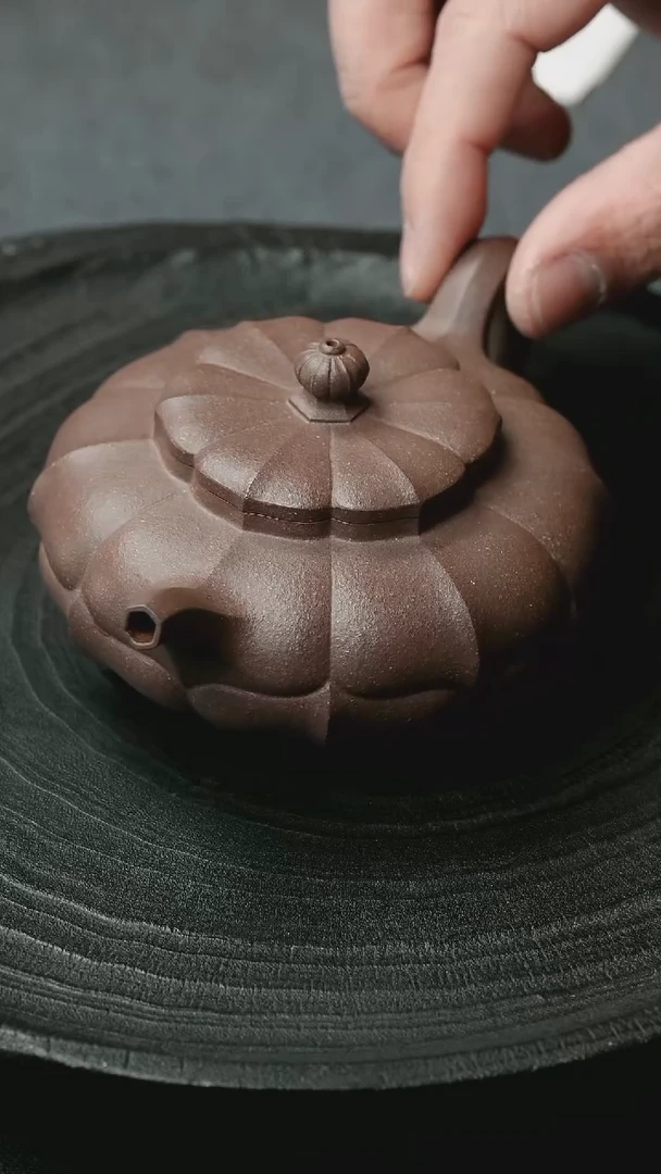 【闪购商品】紫砂茶壶明清 莲台居士