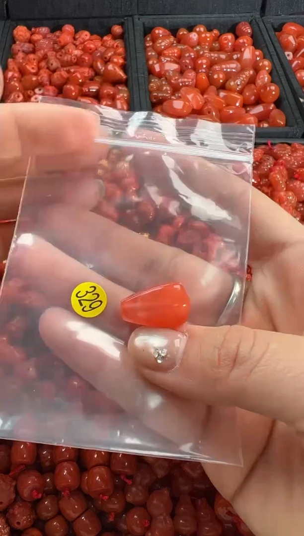 【闪购商品】南红玛瑙颈饰未镶嵌1