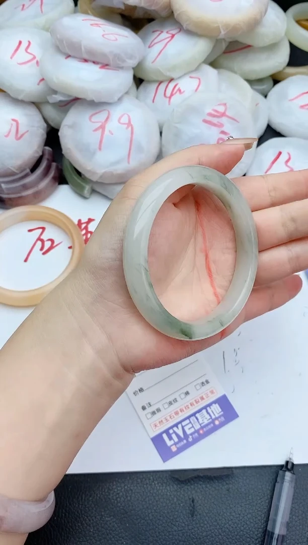 石英质玉手镯未镶嵌91+61/62