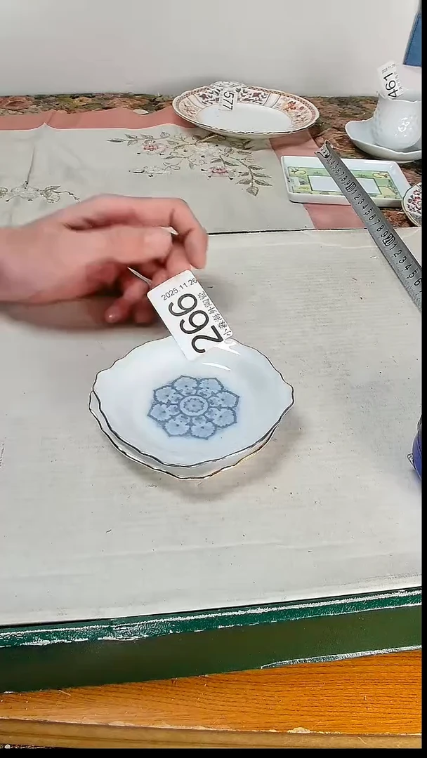 瓷片寻**宋小淼海外陶瓷工艺品