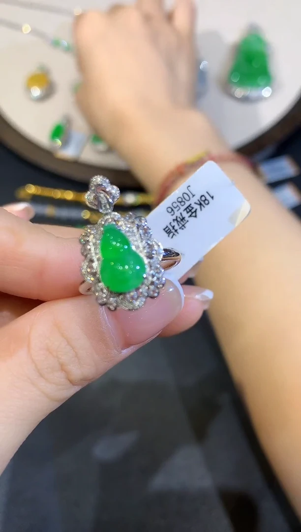 翡翠戒指18K金镶嵌SY多样性发其一