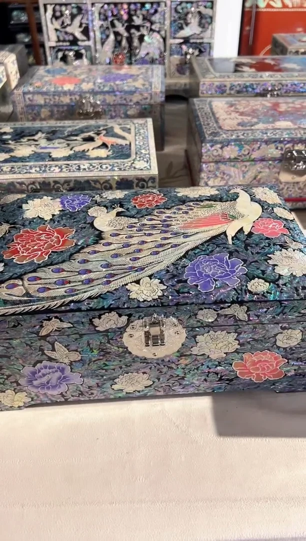 鱼锁全贝底弘贝雅螺钿漆器文化馆