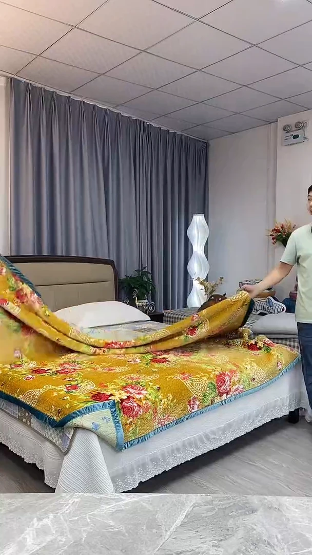 棉180cm*210cm 牛奶绒（腰果花）