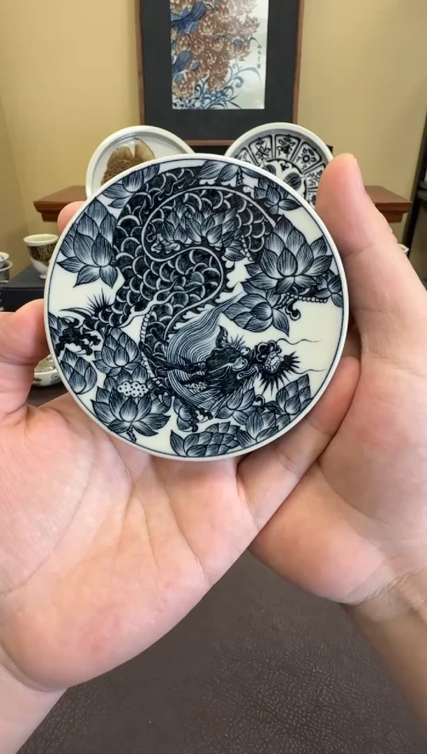 二号釉穿花龙纹盖置