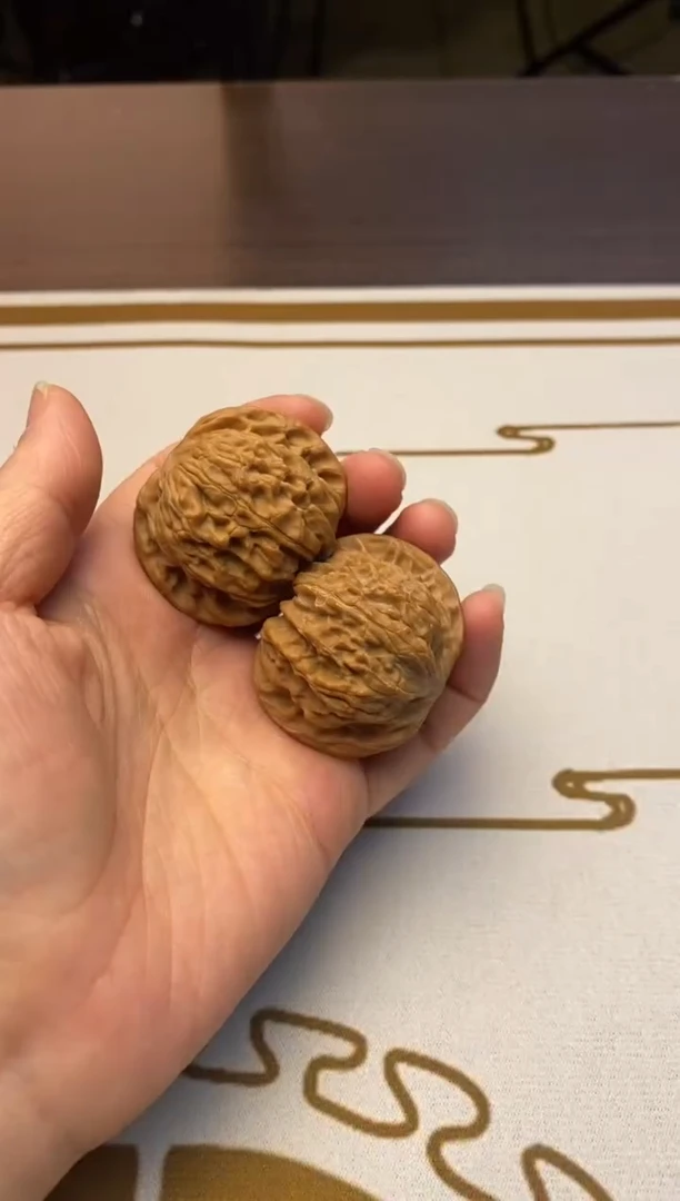 【闪购商品】文玩核桃把件41全品磨盘