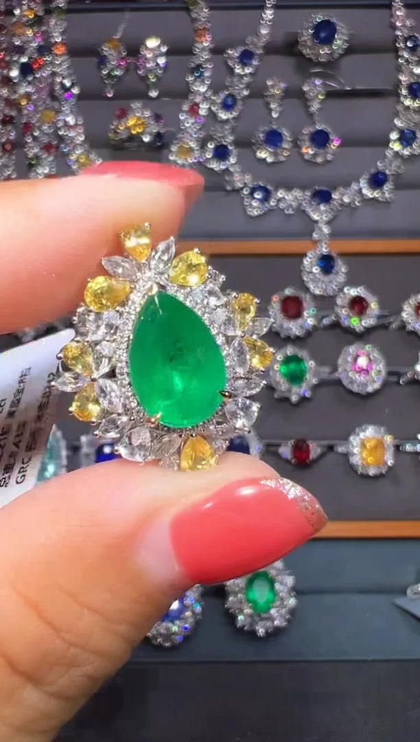 18K金镶嵌戒指祖母绿2.97ct/GRC/巴西