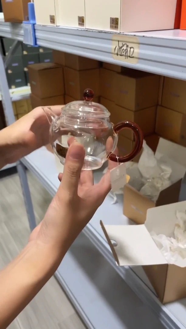 禾器瑄玉壶琥珀色