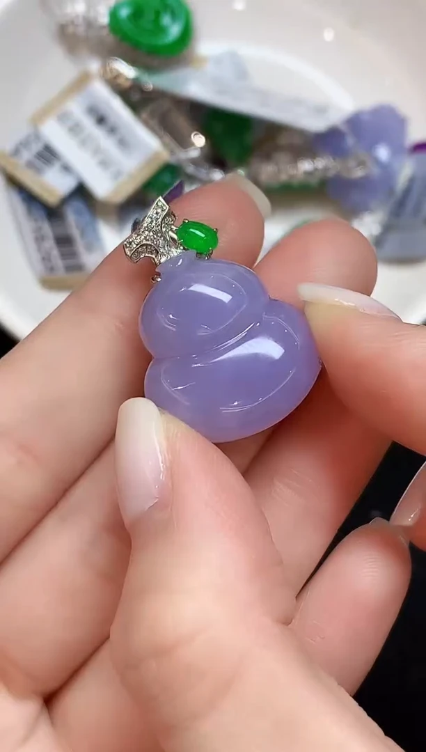 吊坠(不含链)18K金镶嵌翡翠127