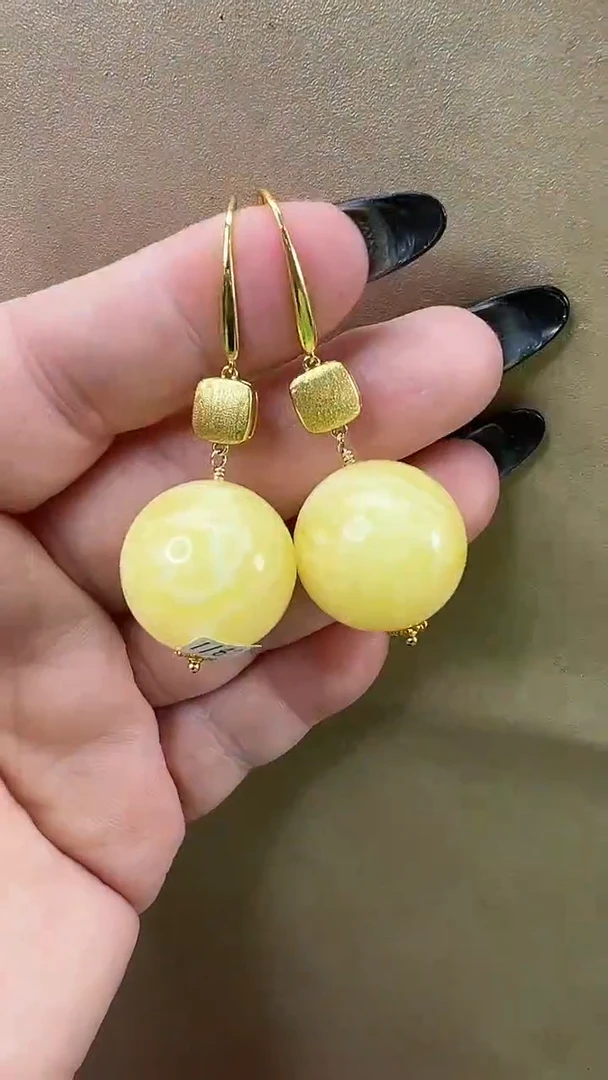 琥珀颈饰未镶嵌耳环