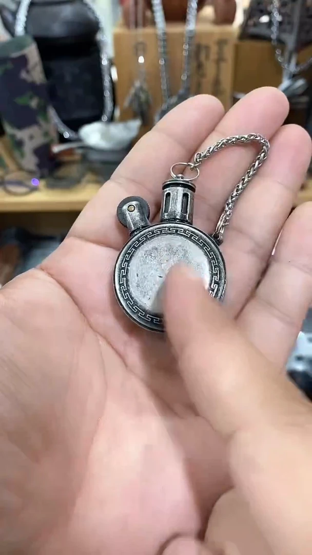 瓷片闪购商品  如图所示