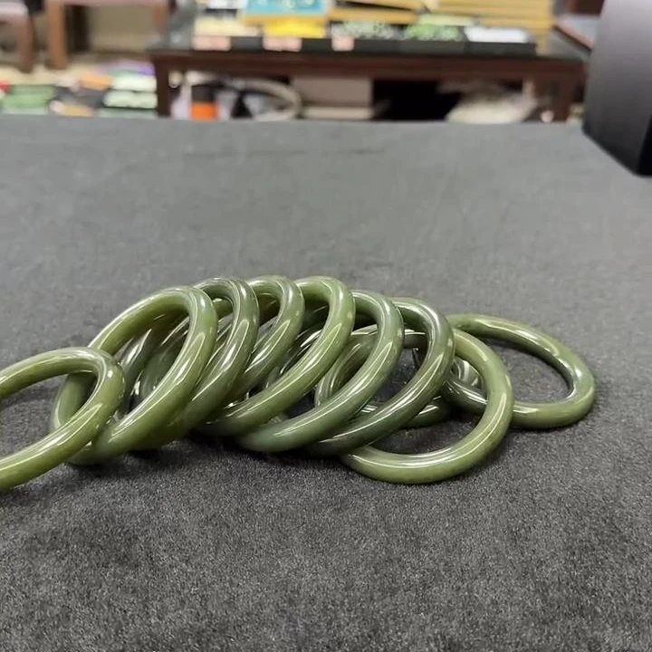 【老郑家】和田玉手镯一支 (多样性发1件)