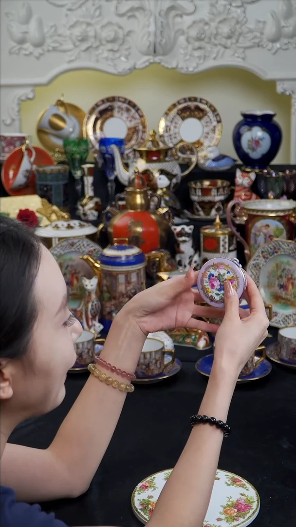 瓷婷婷中古器物如图所示80