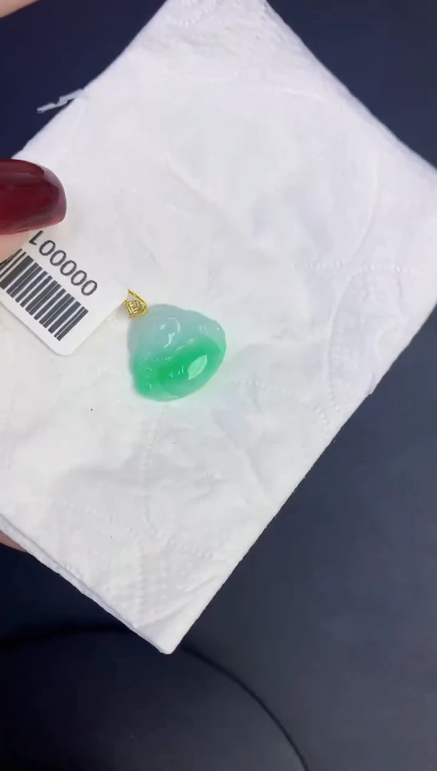 颈饰18K金镶嵌翡翠缅甸天然翡翠A货