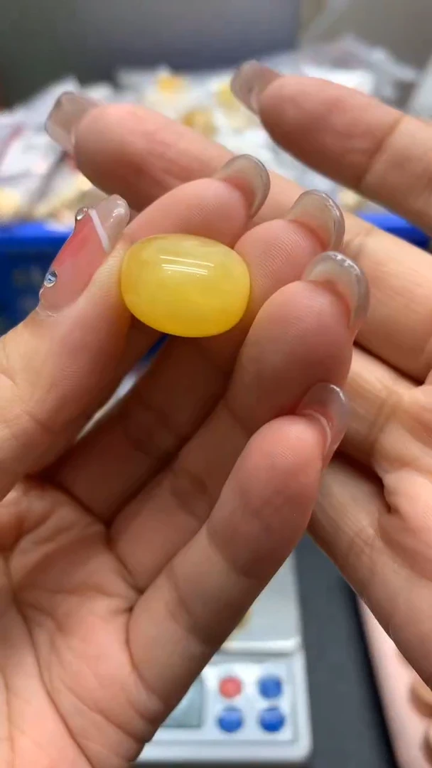 未镶嵌琥珀珠宝奇石2567