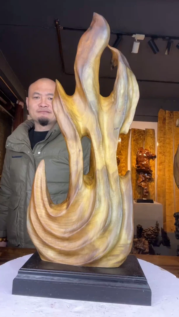 金丝楠凡****埃638金丝楠自然随型摆件