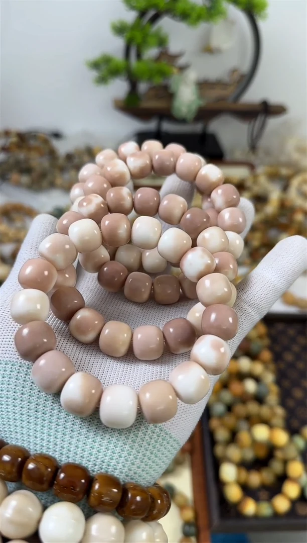 【闪购商品】白玉菩提手串14*菩提根粉色飘花单圈