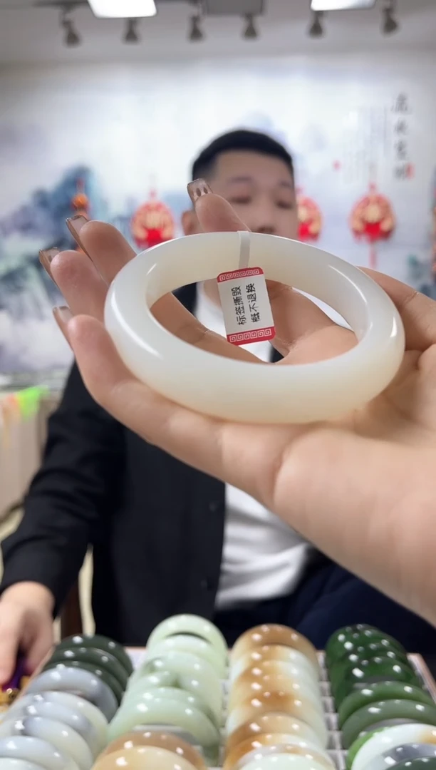 【闪购商品】和田玉手镯未镶嵌59圈口2763