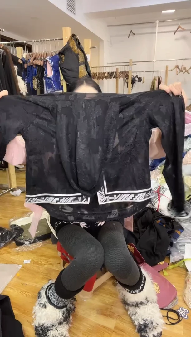 防晒       S码         100斤