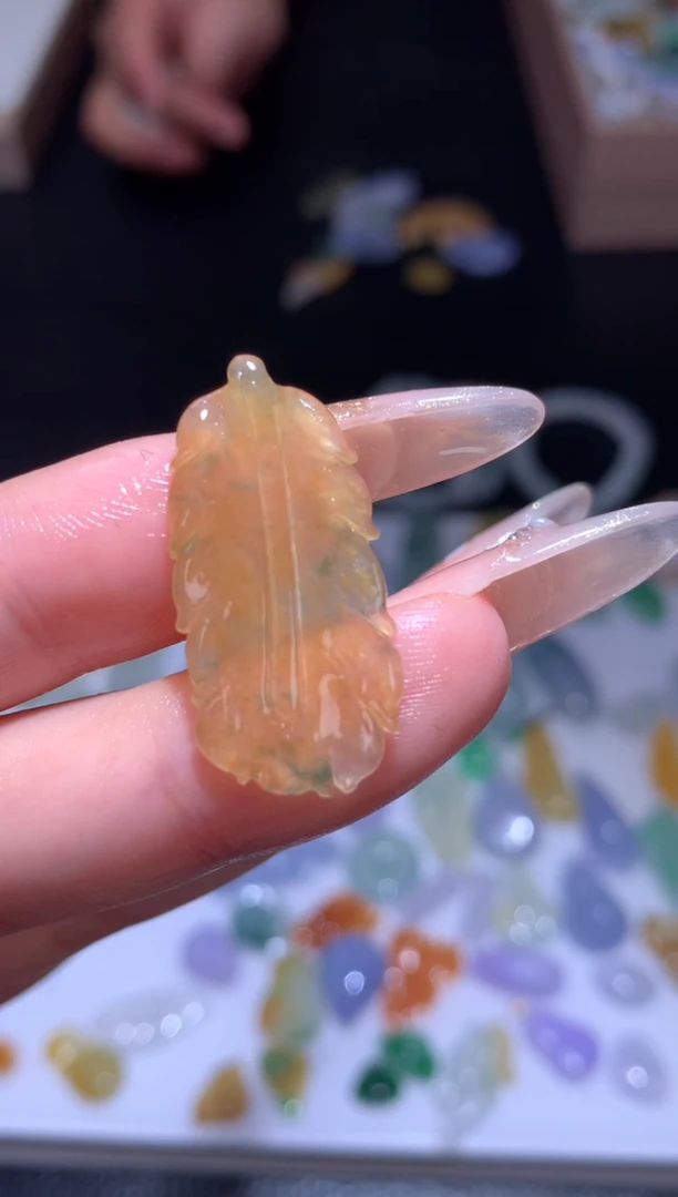 未镶嵌定制翡翠羽毛