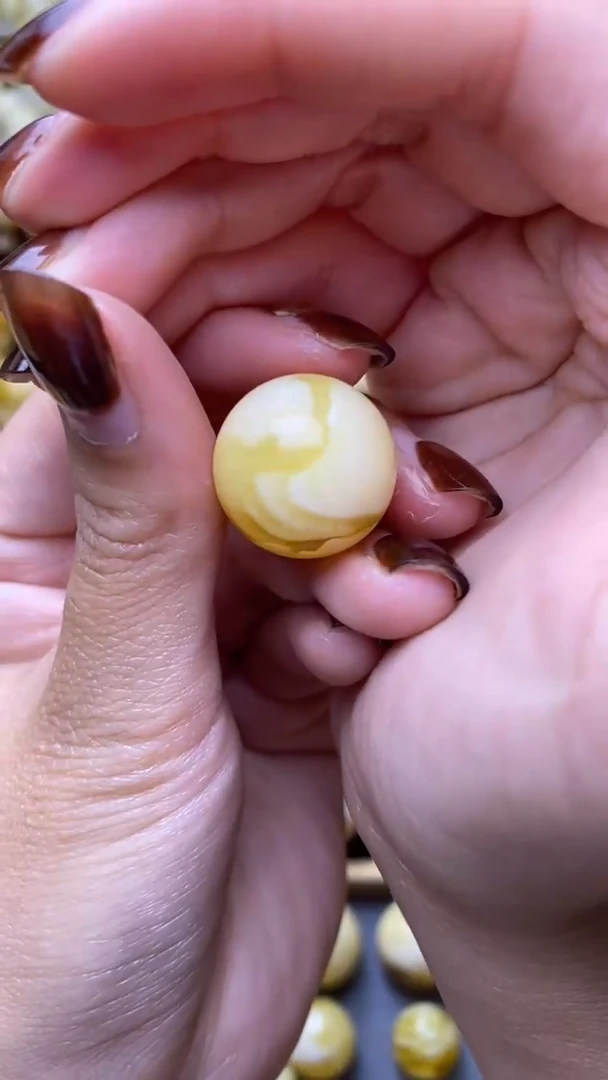 【闪购商品】琥珀裸石未镶嵌蜜蜡.44