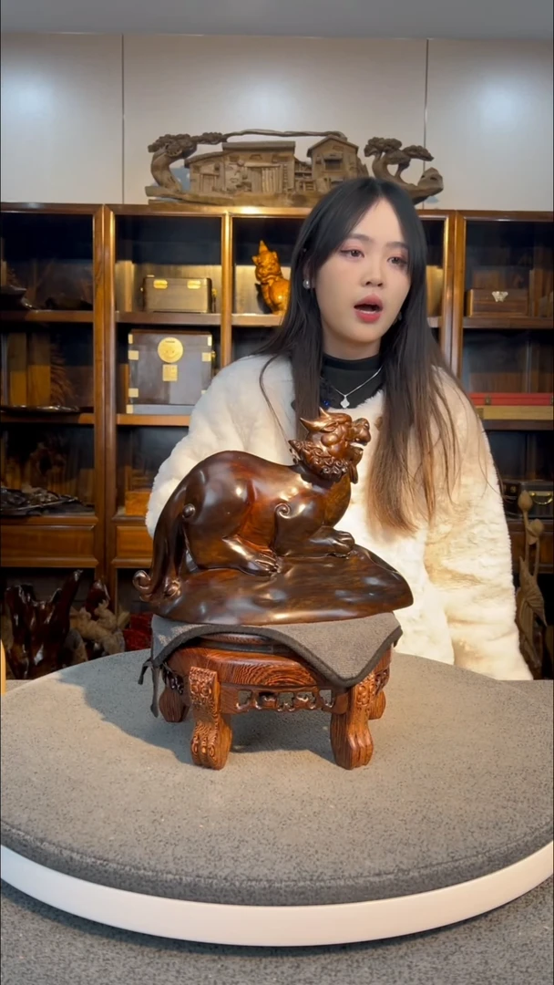 【闪购商品】金丝楠木雕瑞兽貔貅