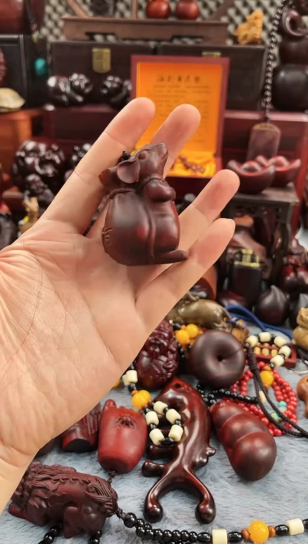 【闪购商品】木生肖鼠原木原色手把件