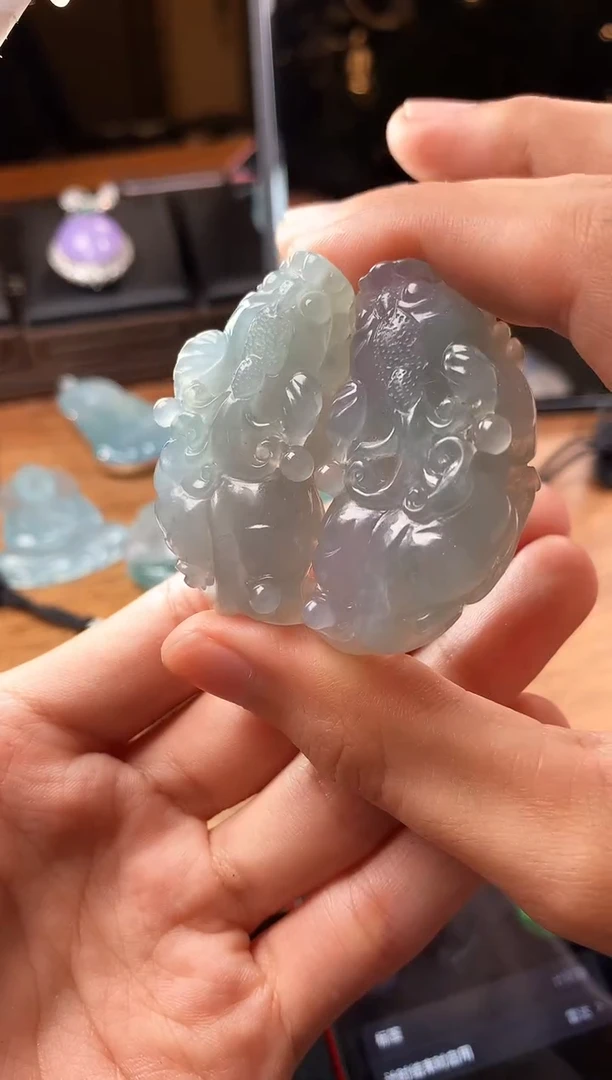 未镶嵌定制翡翠红*~4073毛货不退不换