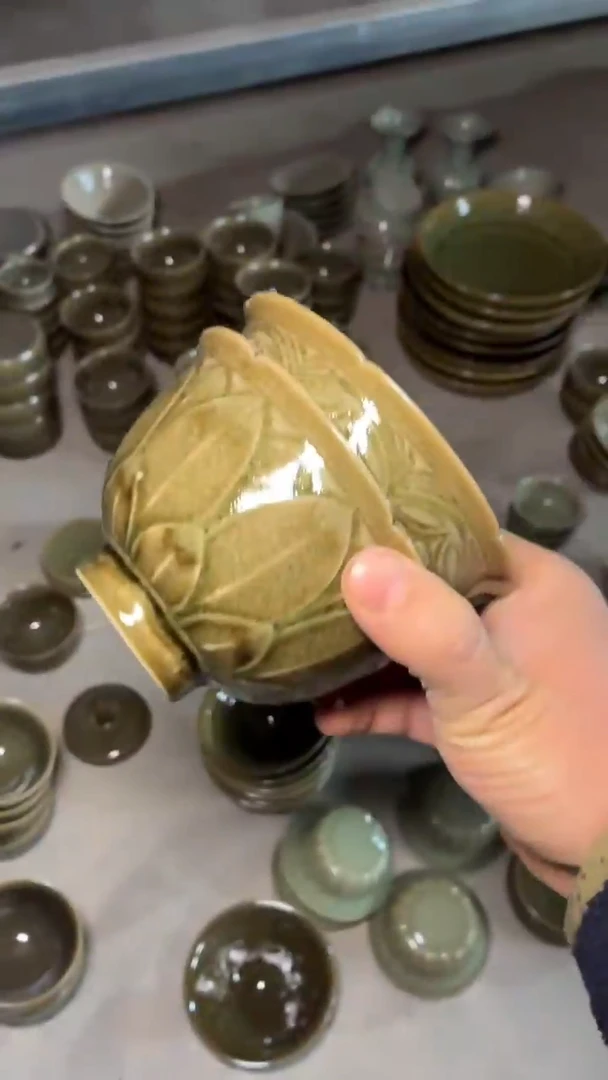 耀州窑仰山莲瓣高足碗+钱纹高足碗微瑕