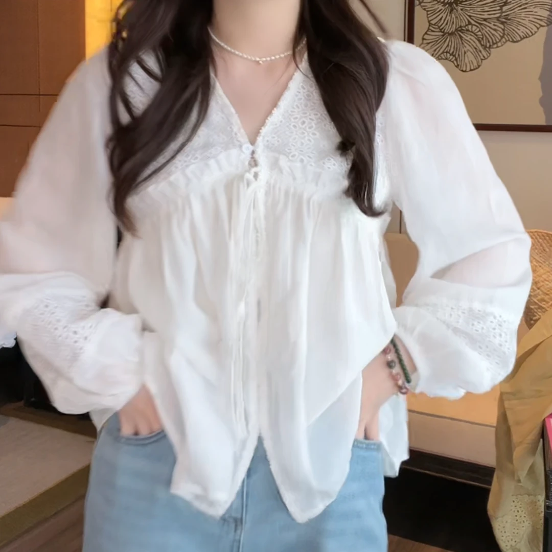 薄款镂空单排扣小众百搭小衫衬衣女2025新款春季气质洋气长袖上衣