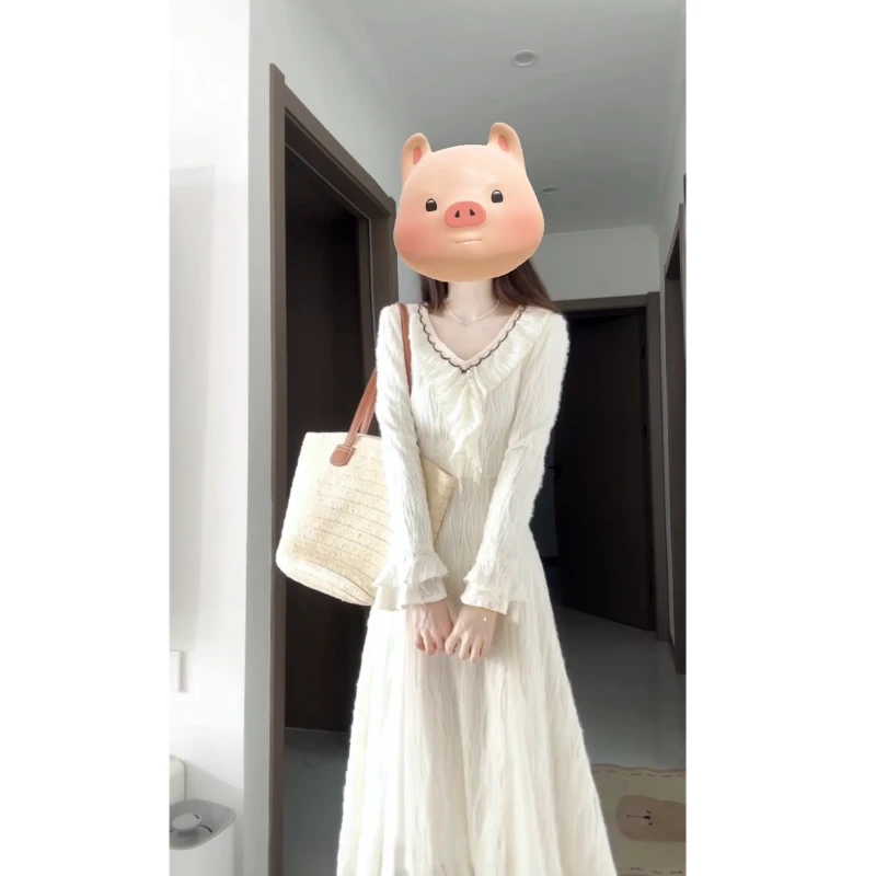 大码【星落糖霜】法式温柔风杏色内搭连衣裙秋冬新款收腰显瘦长裙子