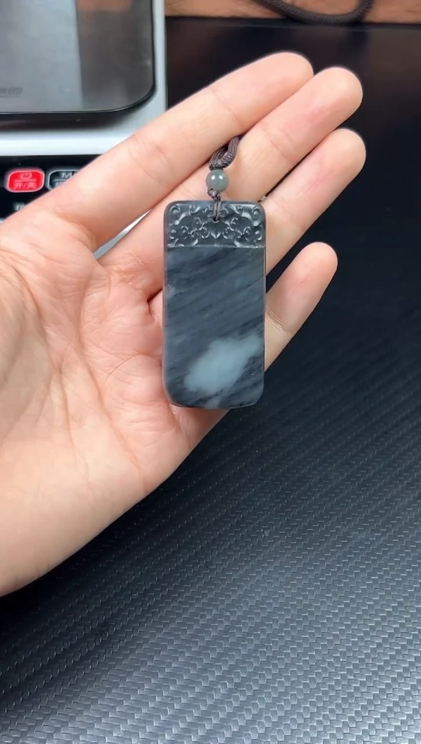 和田玉未镶嵌吊坠(赠链)若羌微色差吊坠
