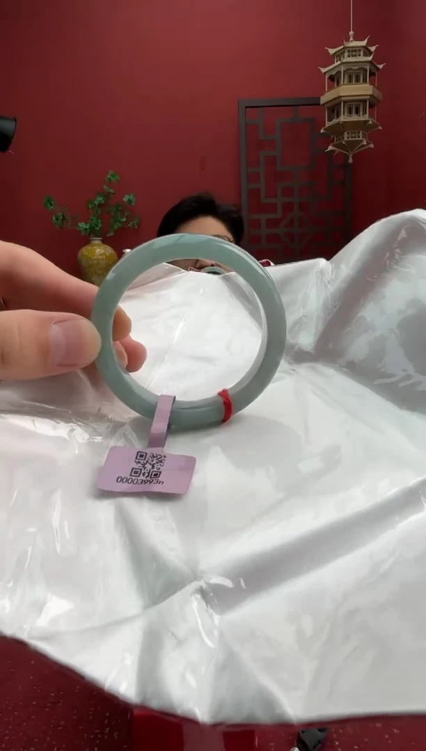 未镶嵌手镯翡翠翡翠手镯2
