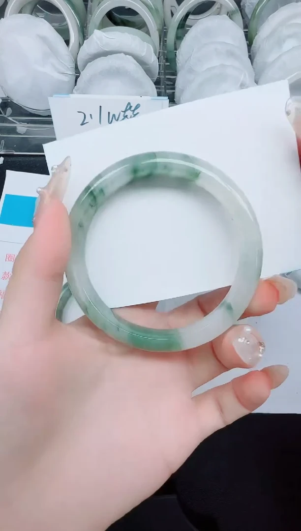 石英质玉手镯未镶嵌385-58.7