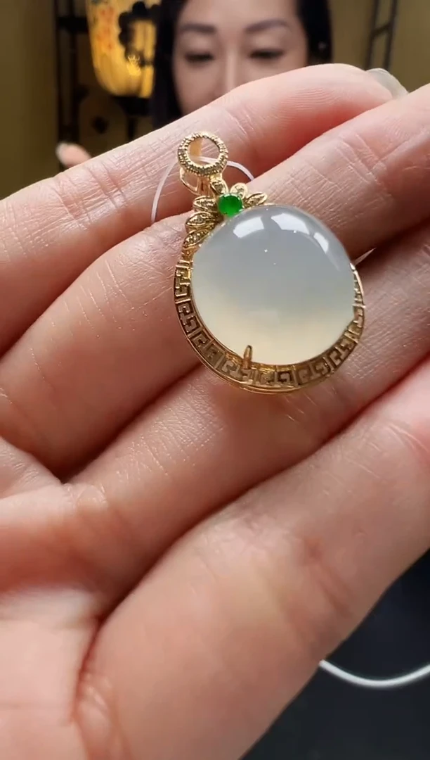 翡翠18K金镶嵌颈饰DFZ0602-119