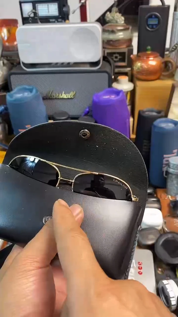 瓷片闪购商品，如图所示