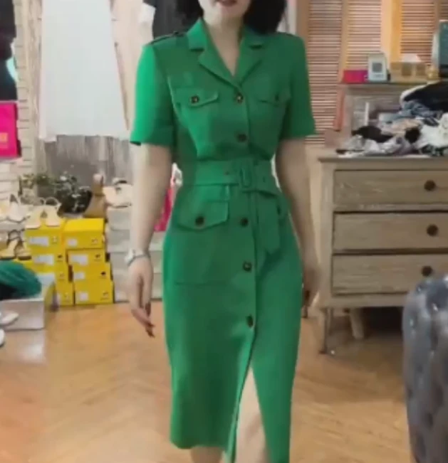 2025春季新款网红同款洋气宽松休闲收腰气质时尚连衣裙今