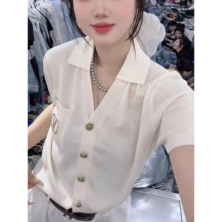 2025夏季时尚百搭气质V领上衣女宽松显瘦条纹短袖针织开衫薄款潮