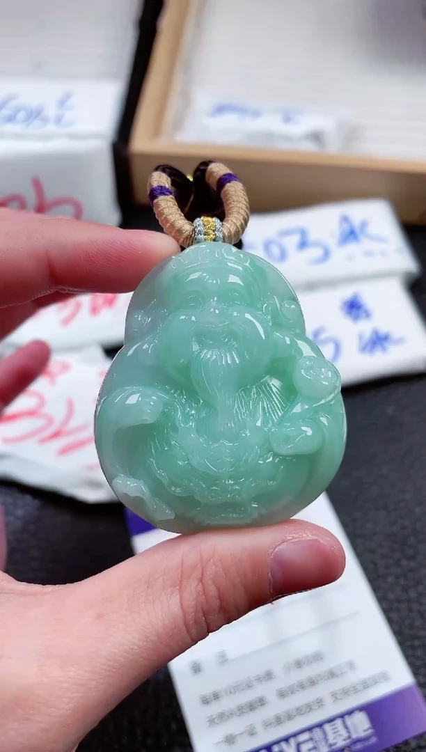 【闪购商品】翡翠颈饰未镶嵌00000795
