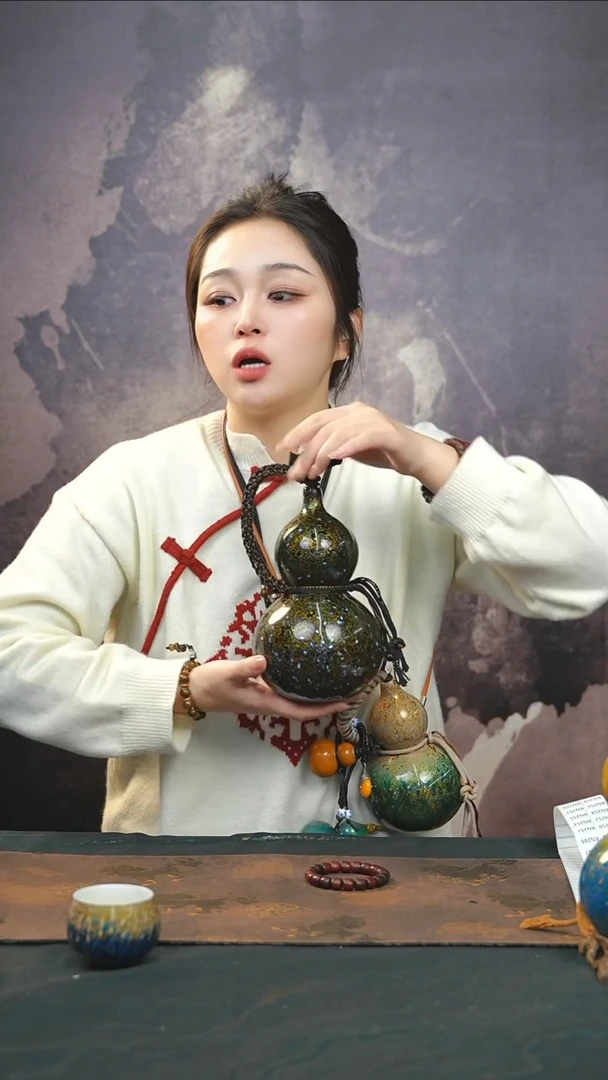 【闪购商品】RN231漆艺酒葫芦不包手串及旋转底座
