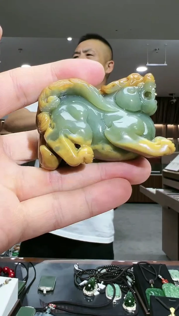 未镶嵌和田玉把件多样性发货其中发一