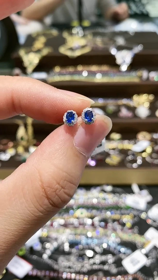 【闪购商品】蓝宝石耳饰银S925镶嵌耳饰