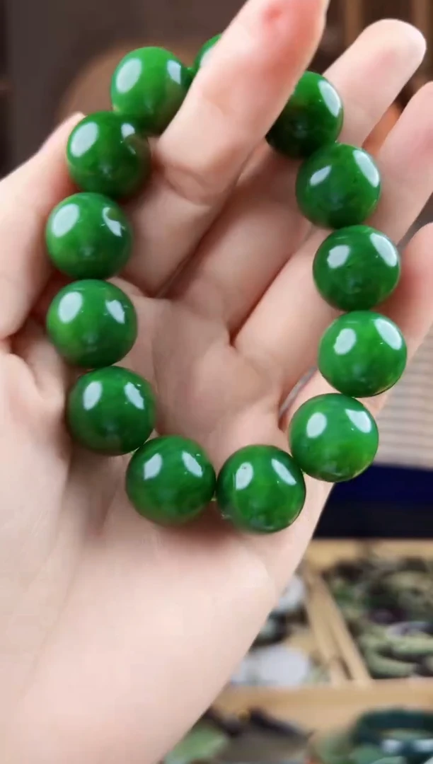 颈饰未镶嵌和田玉拍一发一，多样性发货