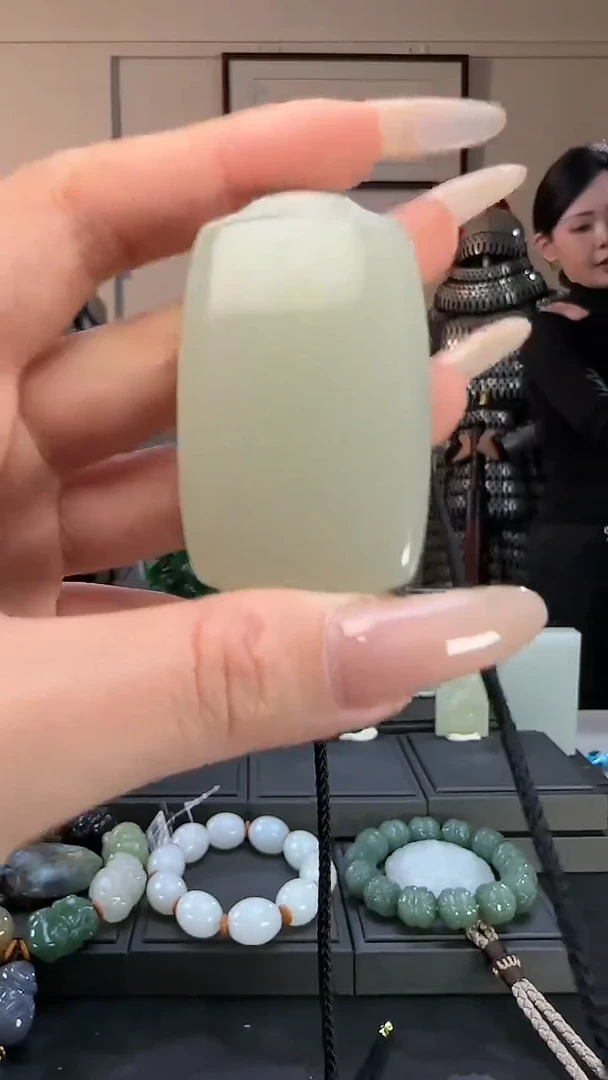 颈饰未镶嵌和田玉晴水无事牌