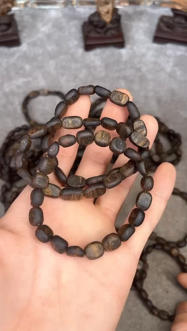 【闪购商品】沉香手串21号沉水陆河多样性发货1条