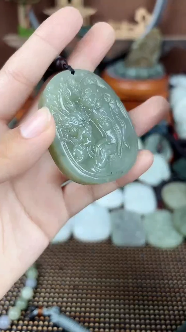 和田玉未镶嵌颈饰1