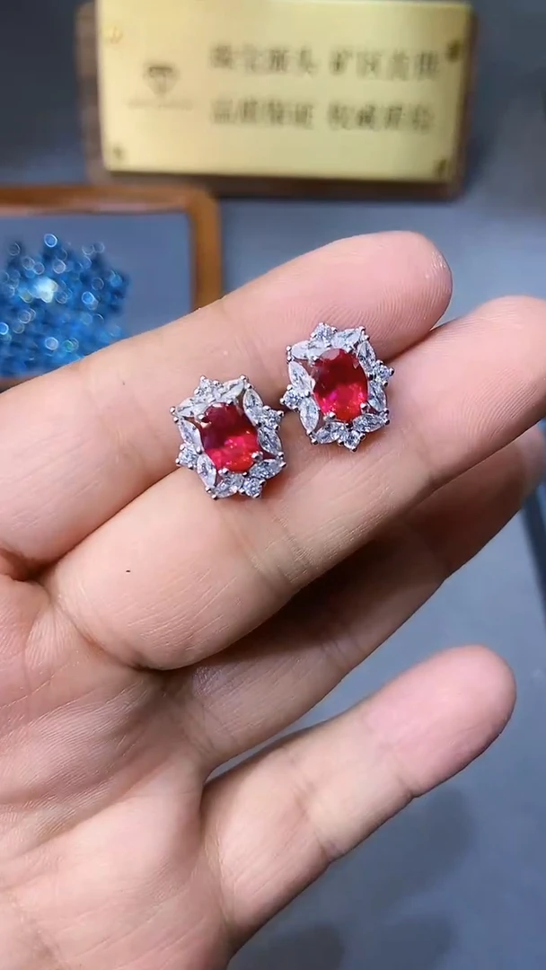 【闪购商品】红宝石耳饰银S925镶嵌354