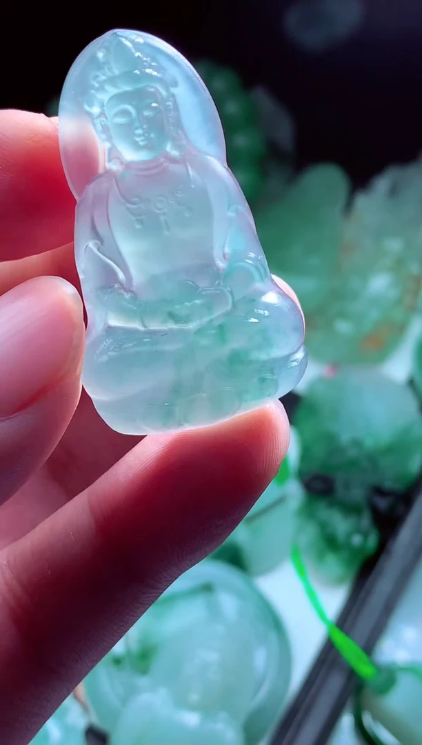 未镶嵌定制翡翠无*?翡翠毛货定制