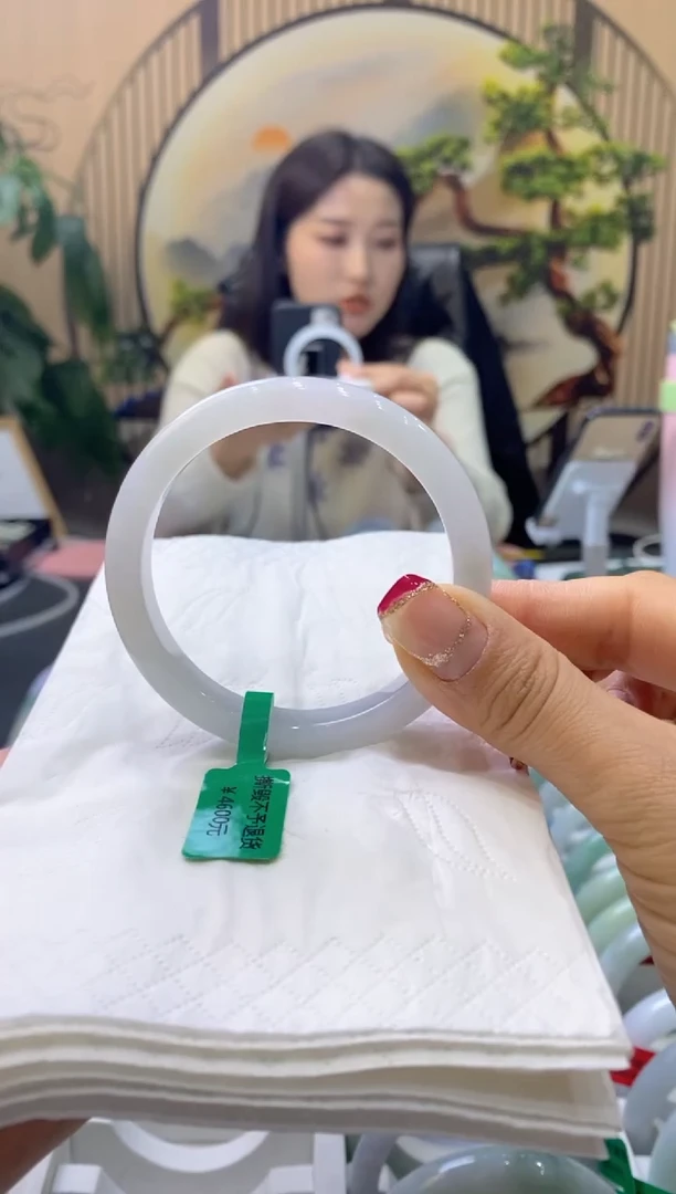 【闪购商品】翡翠手镯未镶嵌99903367