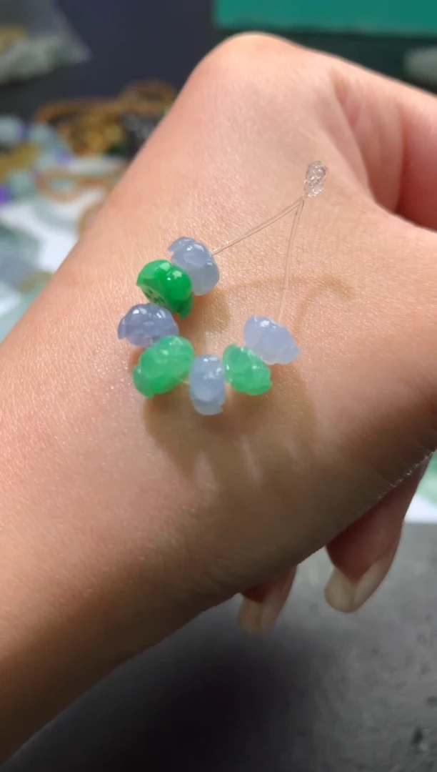 未镶嵌定制翡翠毛货 卡7