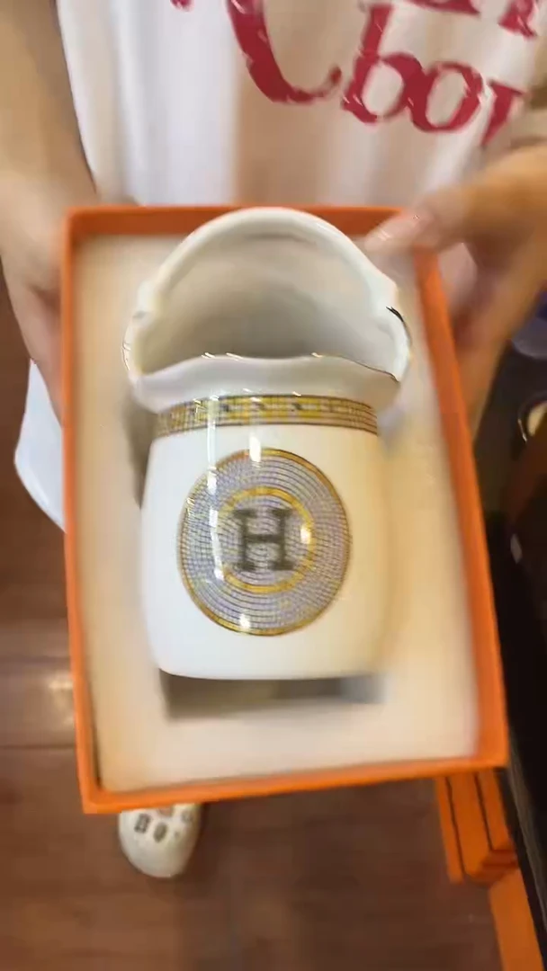 杯鸿辉家品牌瓷器，京东包邮！